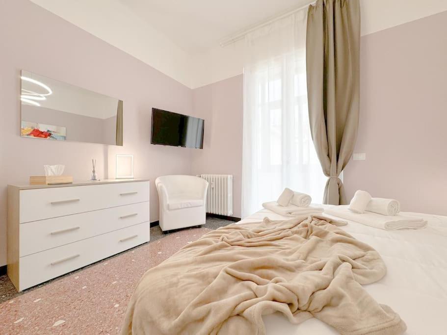 Luxury Suite Spiagge 100Mt - Porto 5' - Wifi Albisola Superiore Esterno foto